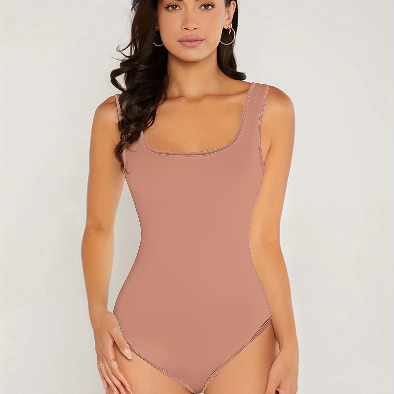 Body Ajusté avec Dos Ouvert