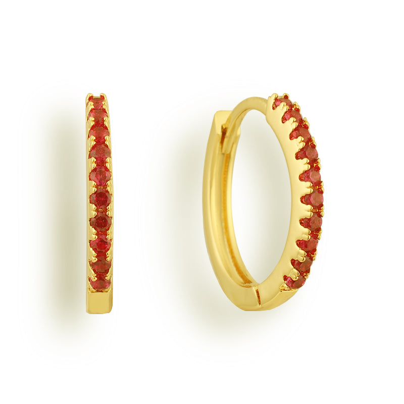 Boucles d'oreilles créoles avec des zirconias
