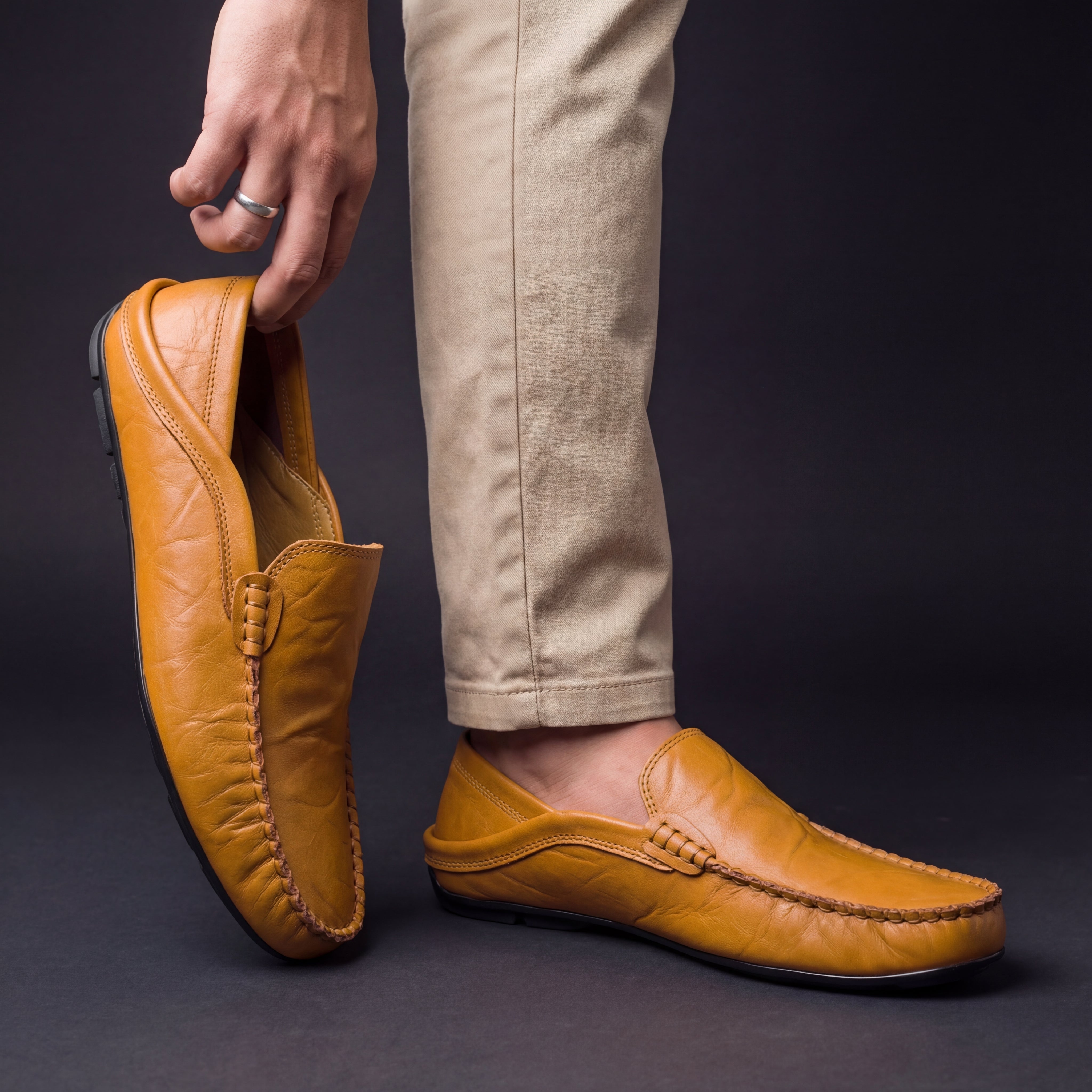 MOCASSINS EN CUIR