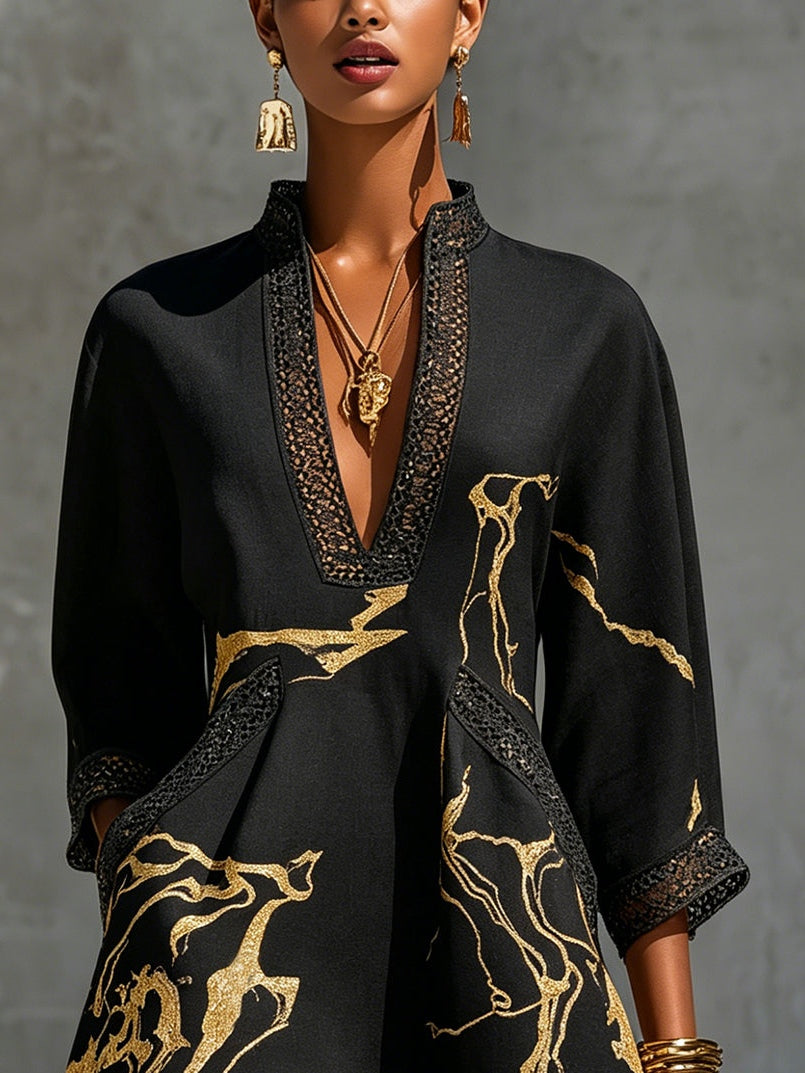 Robe courte noire à imprimé marbre doré
