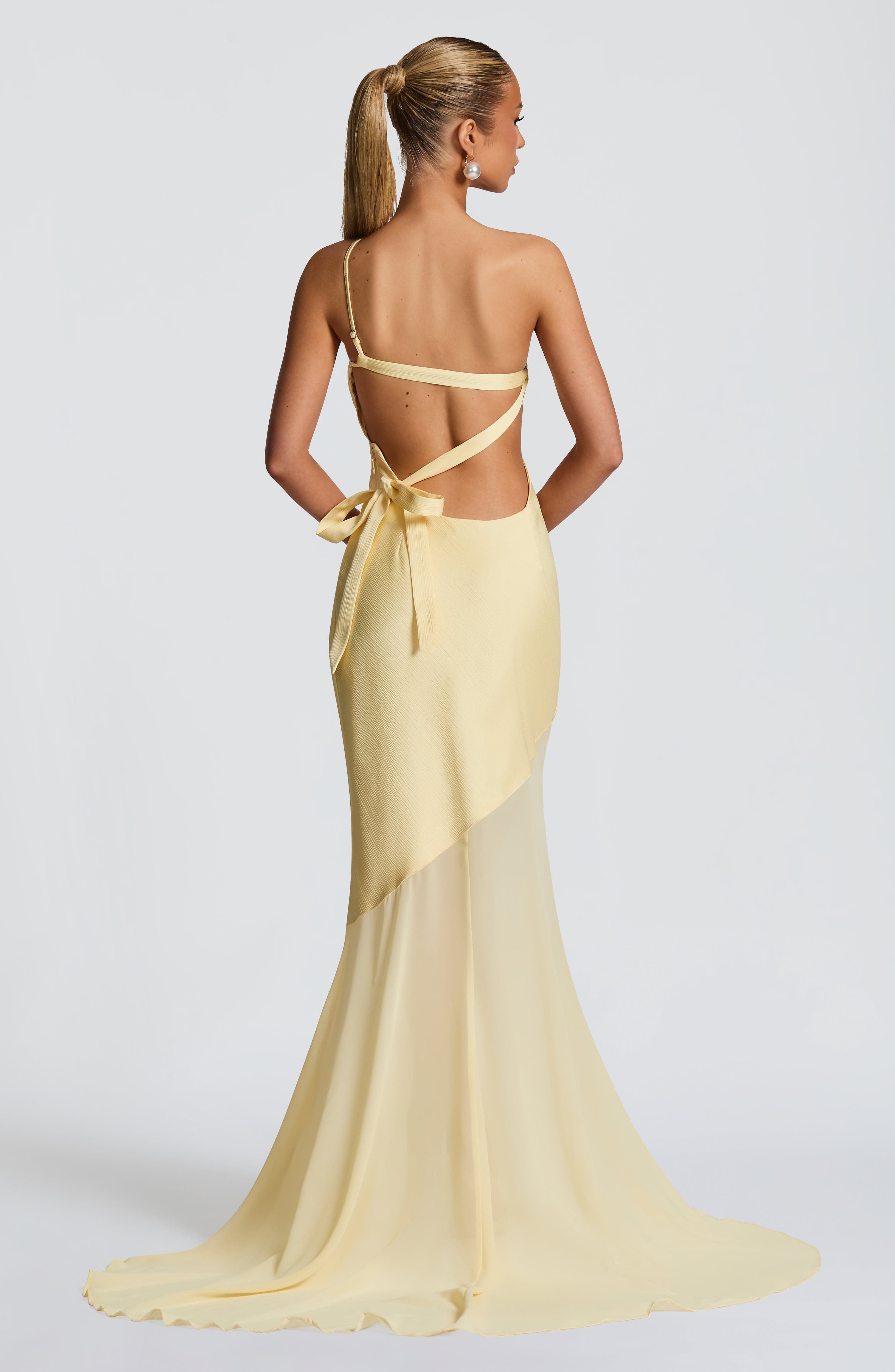 Robe Fable St. Alexander
