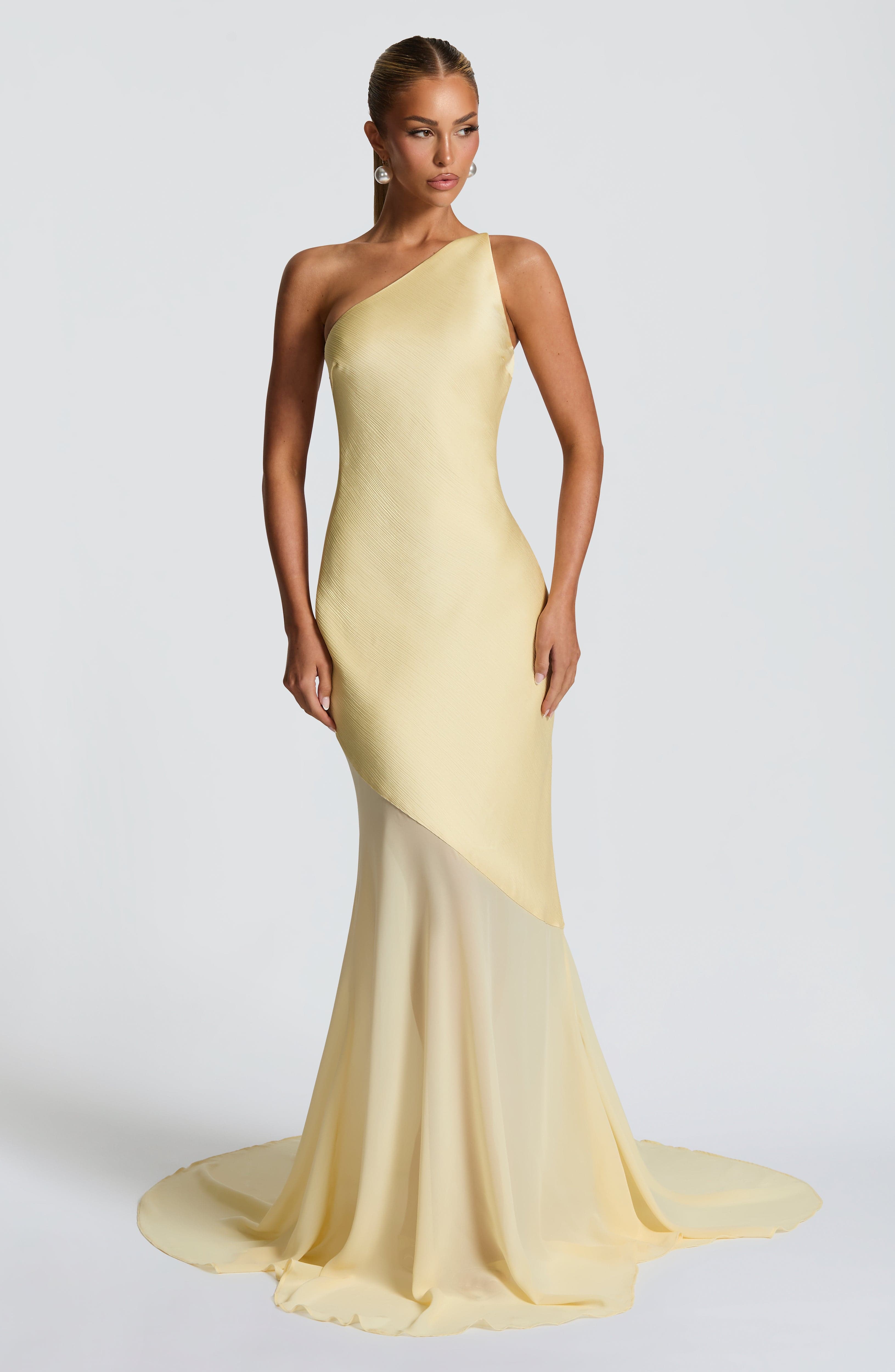 Robe Fable St. Alexander