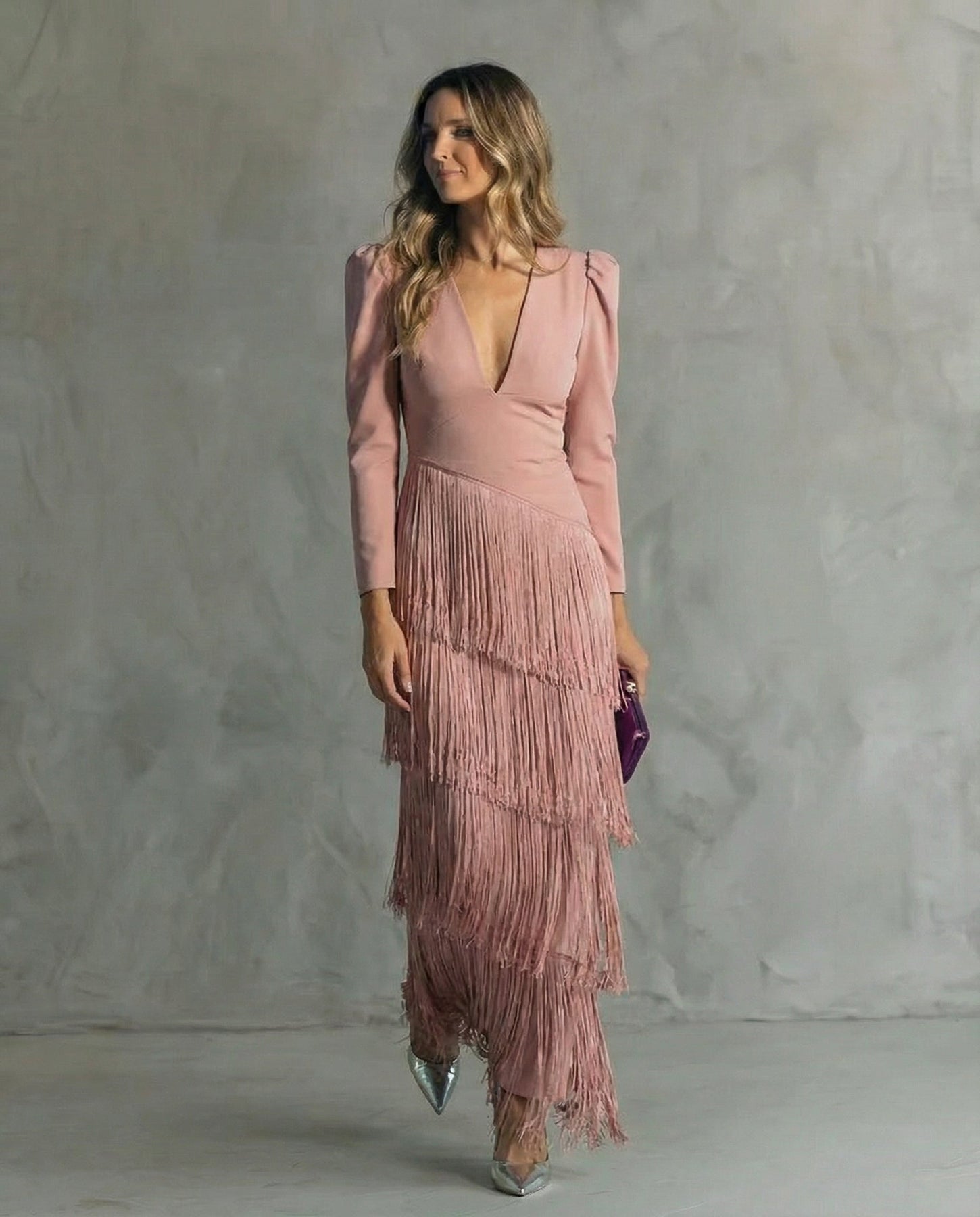 Robe élégante à manches à franges