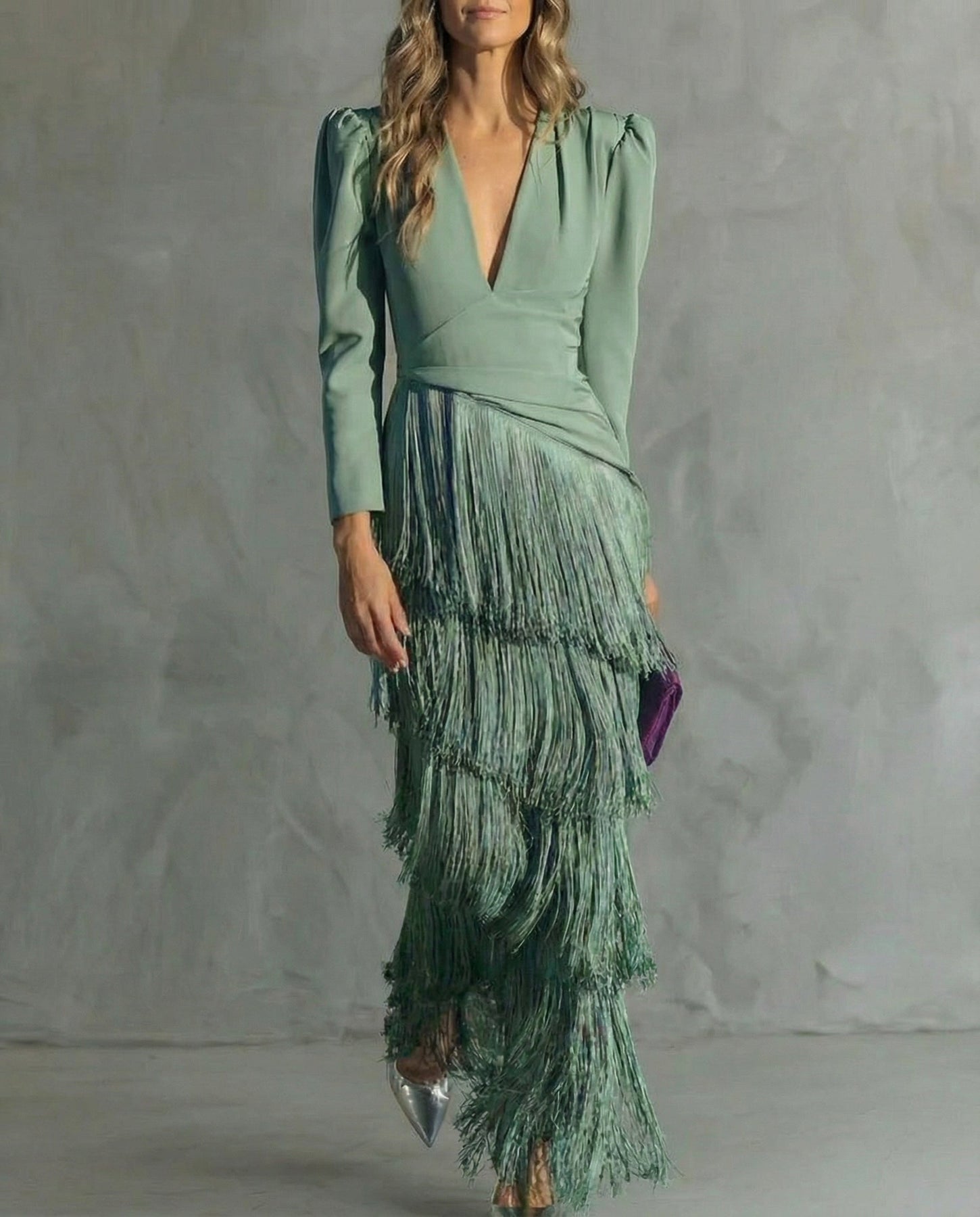 Robe élégante à manches à franges