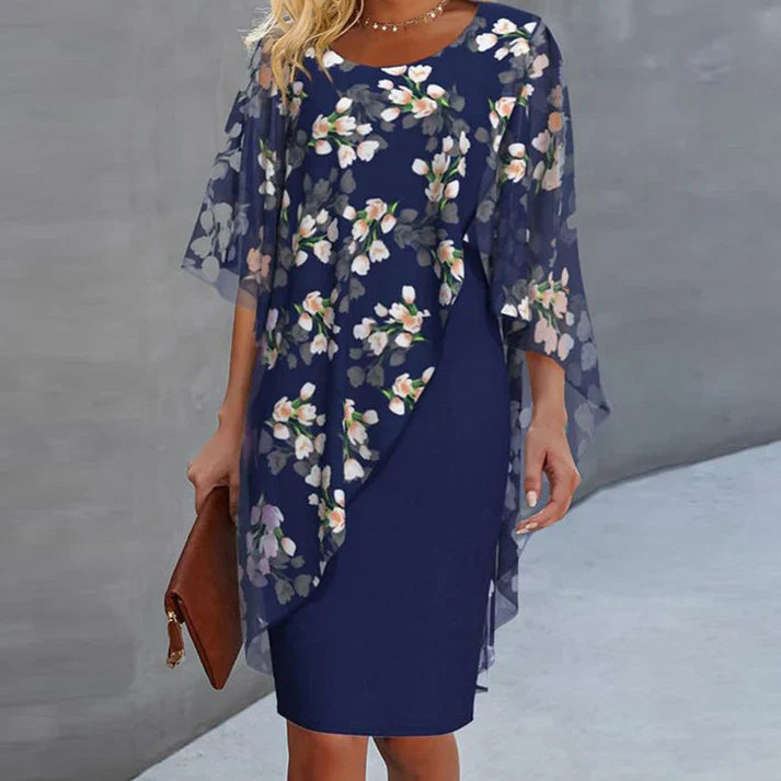 Robe fleurie avec cape élégante en mousseline
