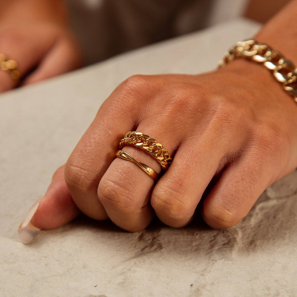 Bague en chaîne