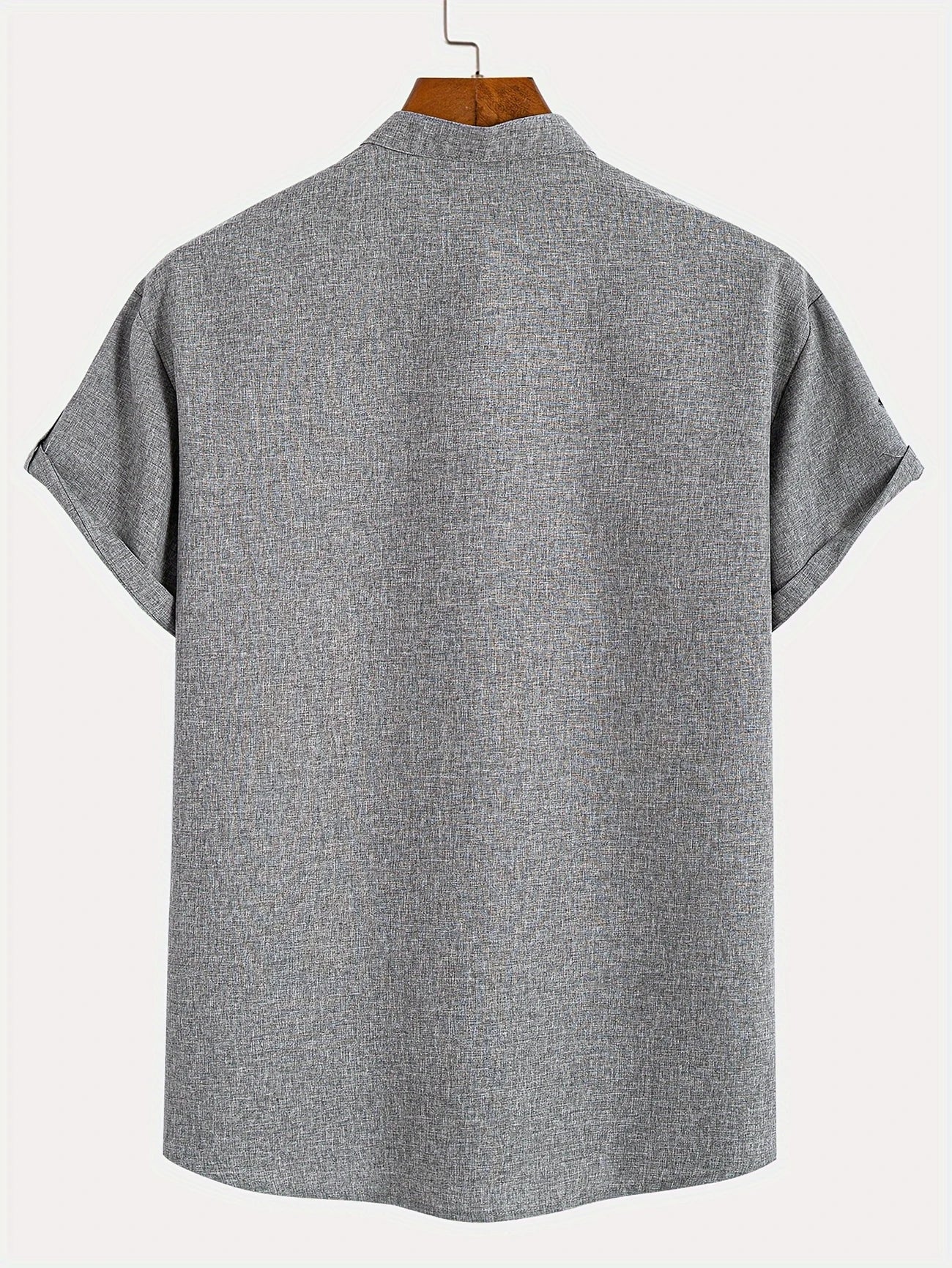 Chemise élégante à manches courtes et col montant