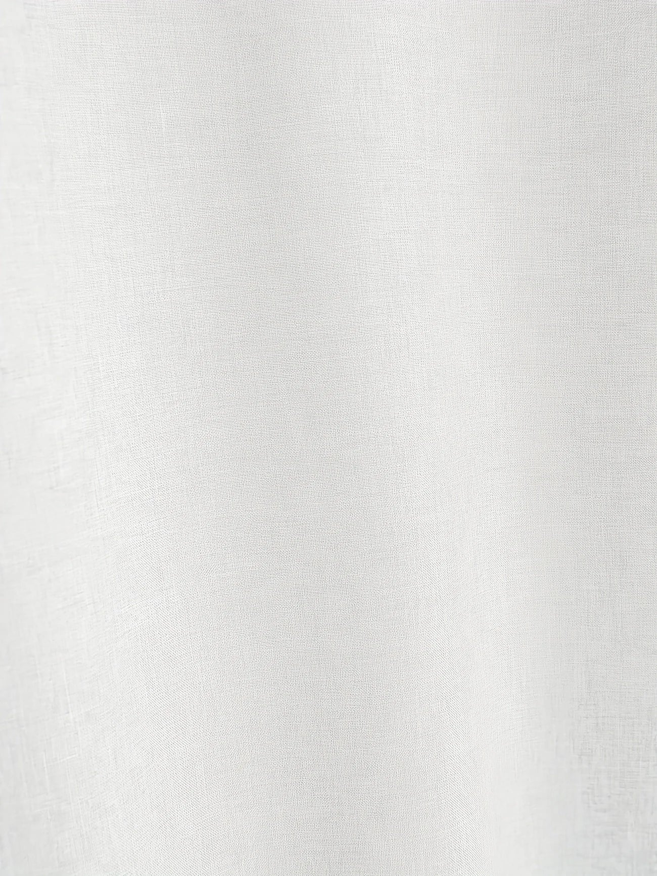 Chemise élégante à manches courtes et col montant