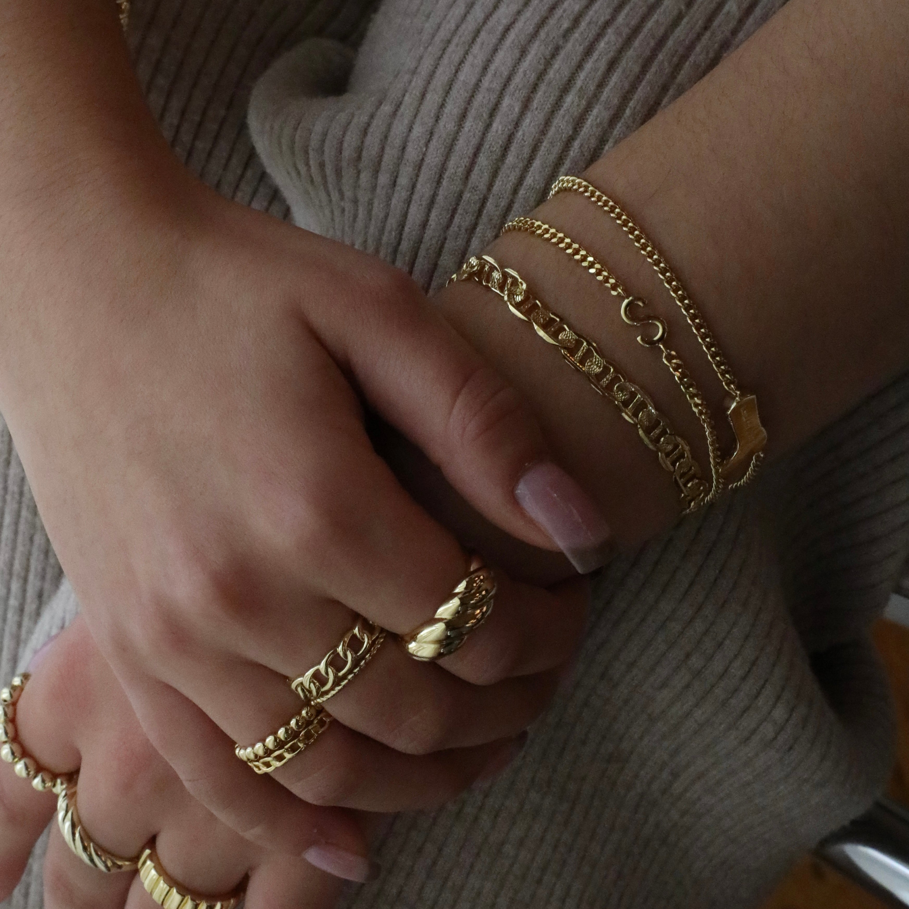 Bague en Chaîne Moderne