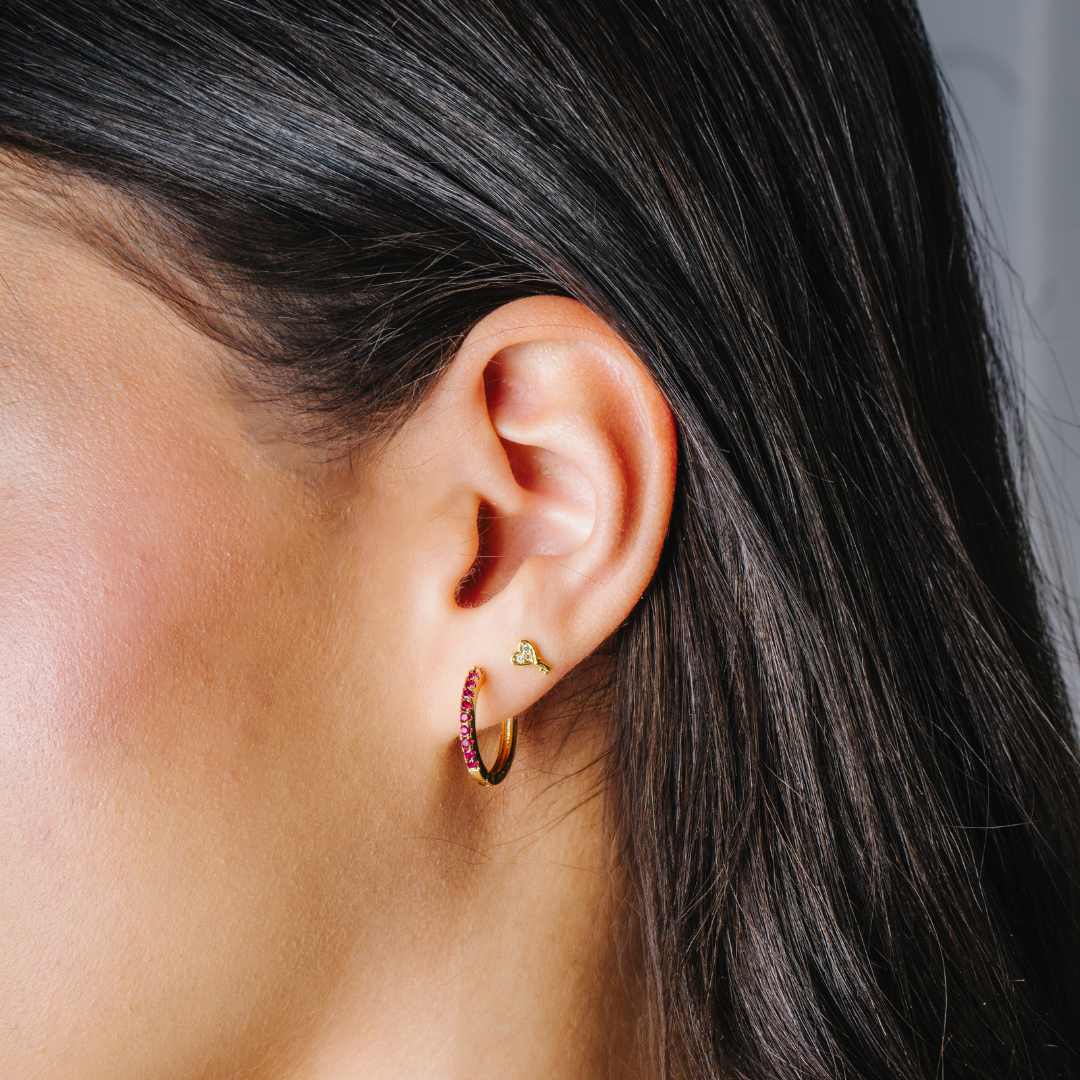 Boucles d'oreilles créoles avec des zirconias