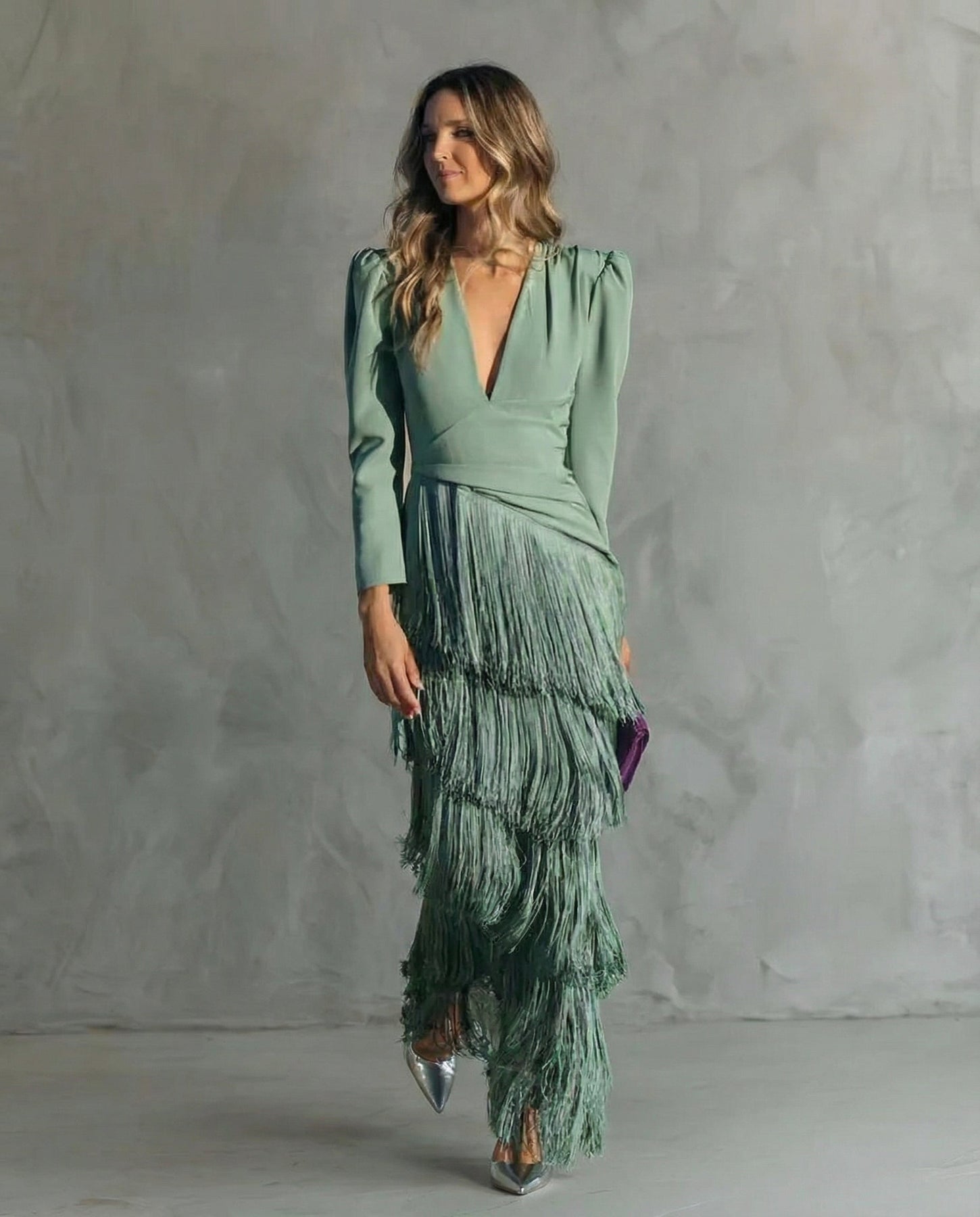 Robe élégante à manches à franges