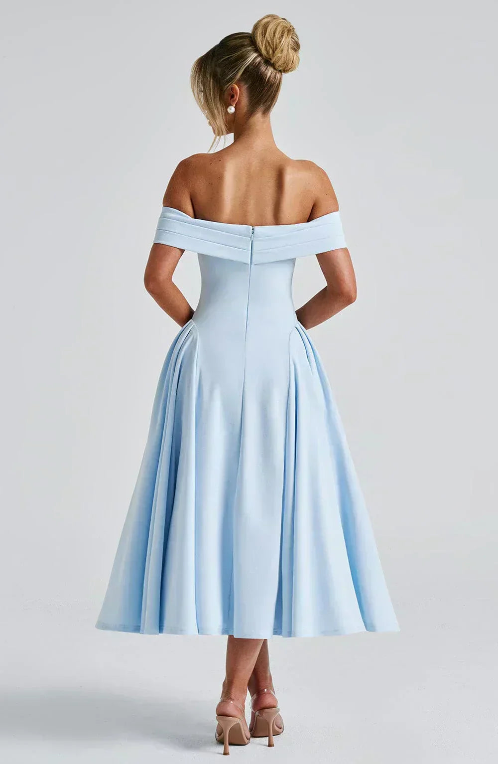 Robe Midi Élégante Alexander Saint